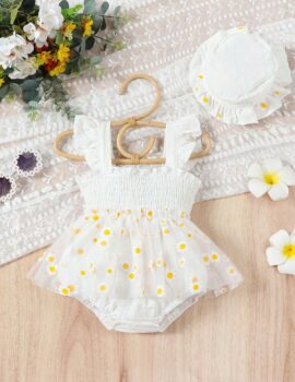 A26695 – Vestido Blanco Con Girasoles Blancos Y Gorro – 3M